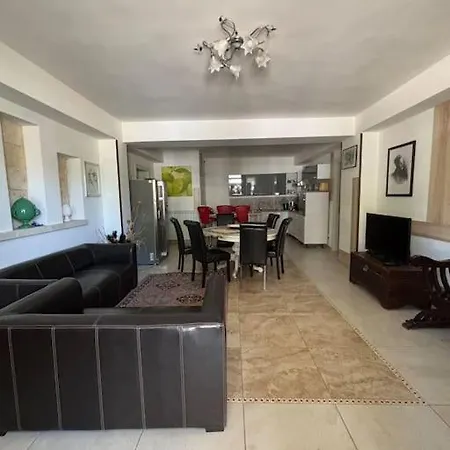 Villa Asia * Latiano