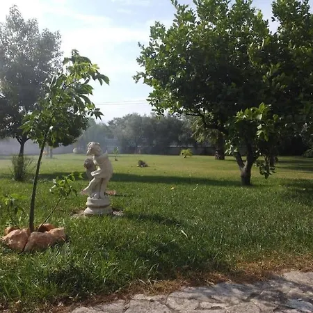 Villa Asia Villa Latiano